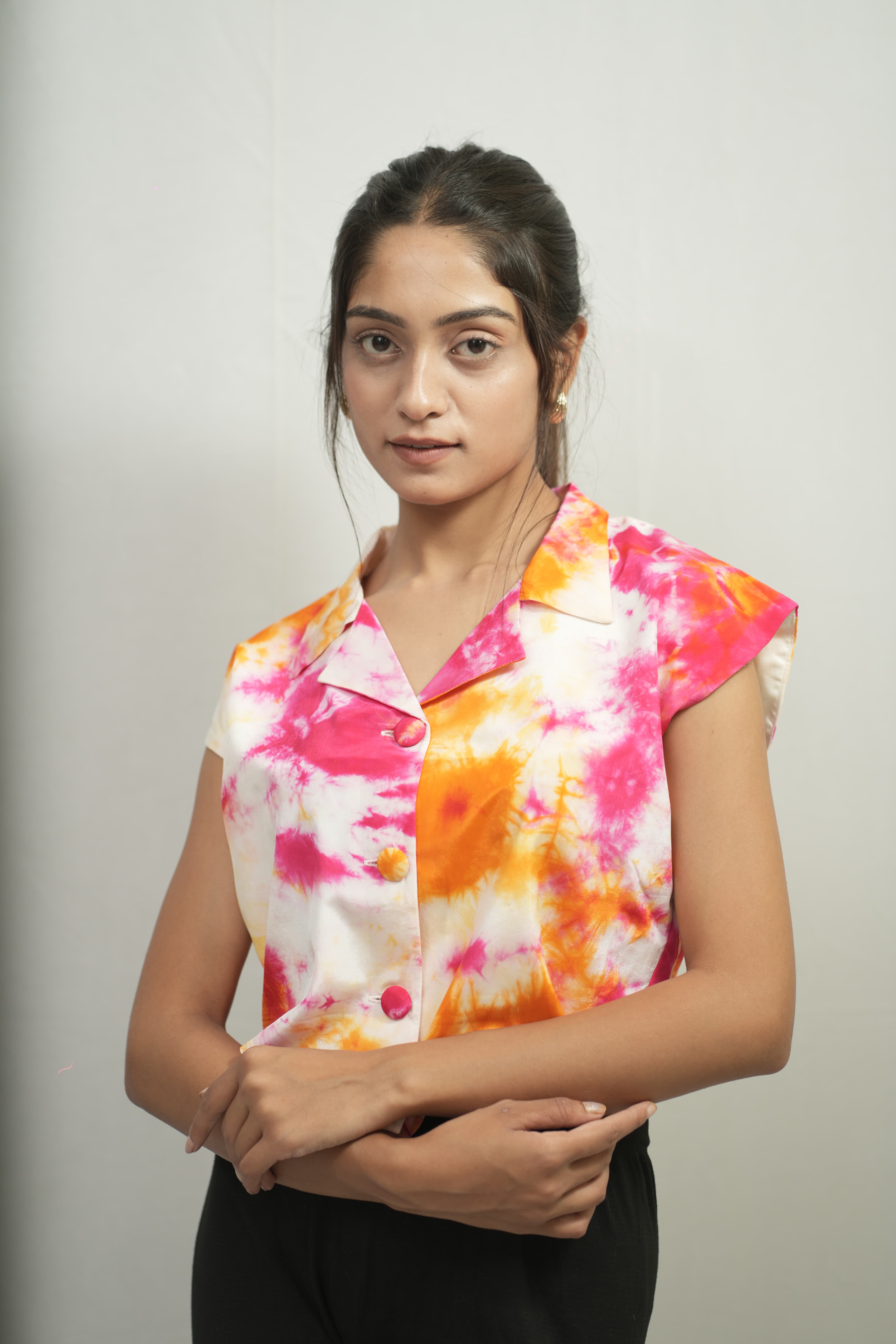TIE-DYE CROP SHIRT